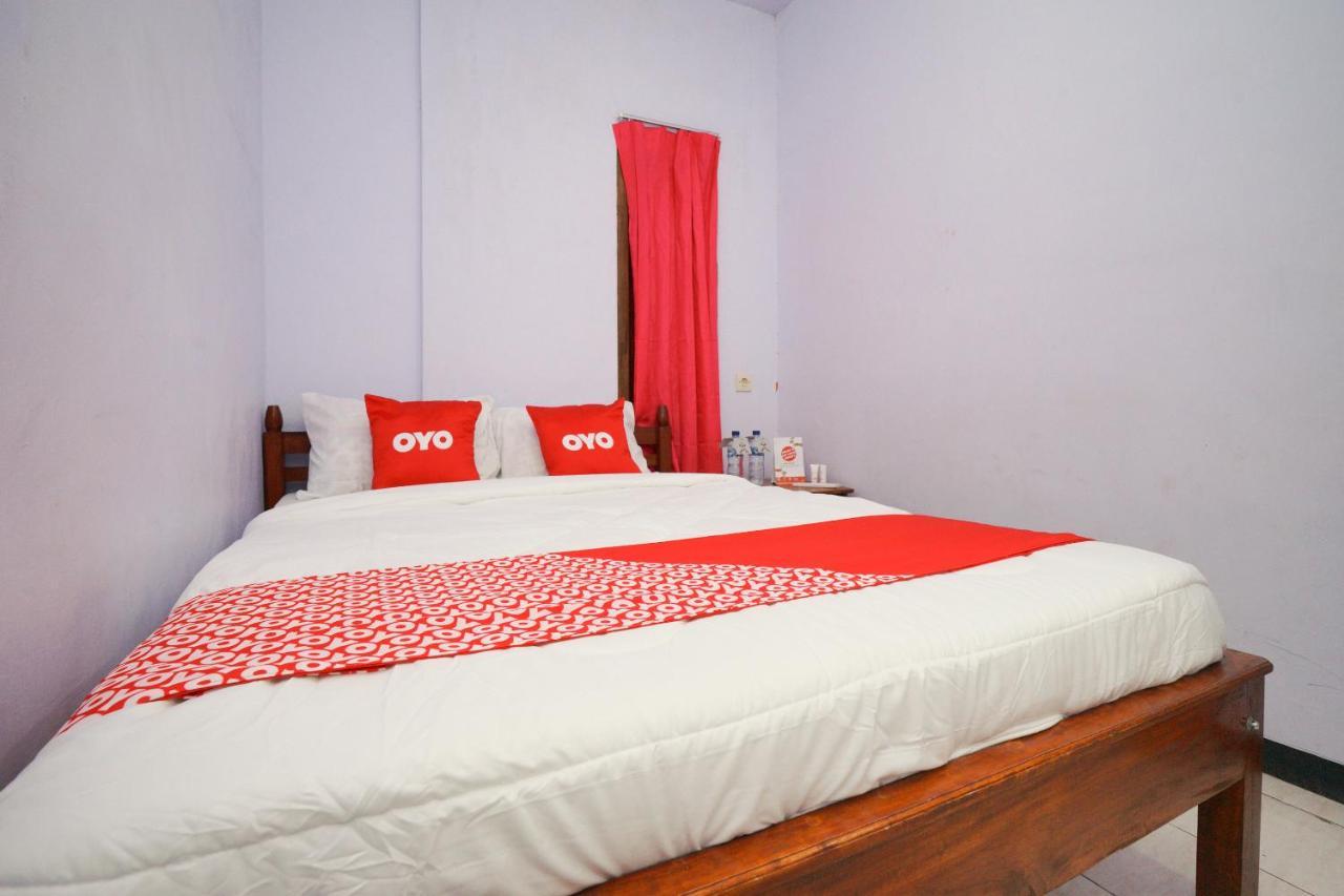 Oyo 2120 Pieter Homestay Bromo Probolinggo Eksteriør bilde